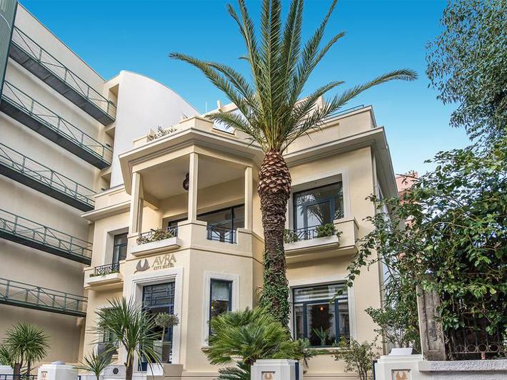 Hotel Avra City
