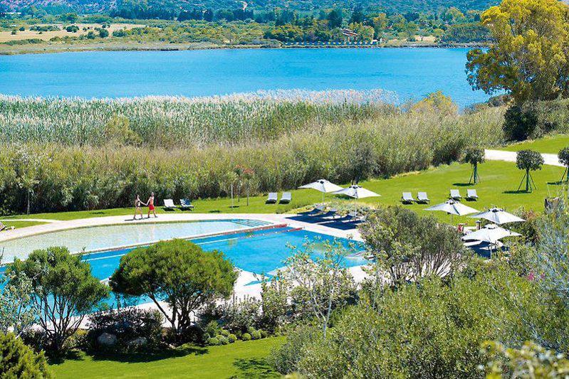 Curio Collection by Hilton Baia di Chia Resort Sardinia - Domus De Maria - Italie
