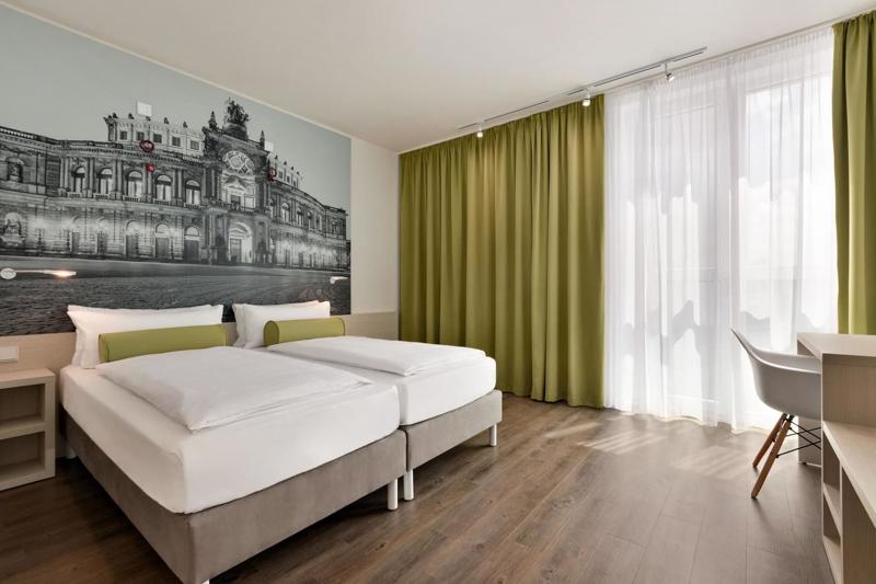 Super 8 Dresden