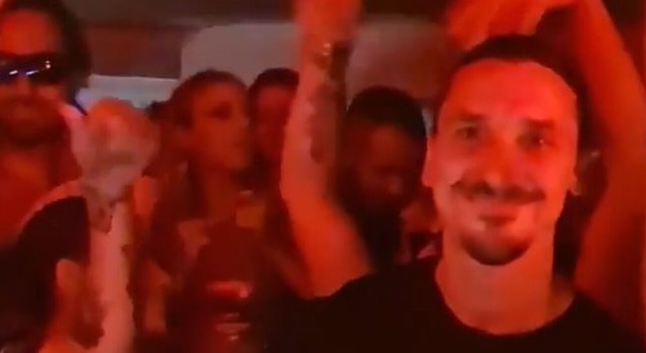 Thumbnail for article: Mooie beelden: Ibrahimovic geniet met volle teugen van muziek in nachtclub