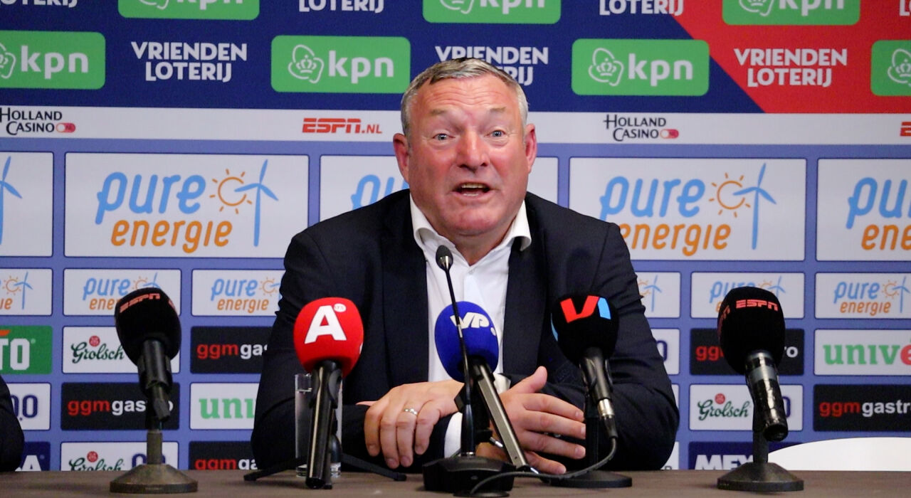 Thumbnail for article: Jans vol verwijten over Ajax: "Doe dat nou eens gewoon!"