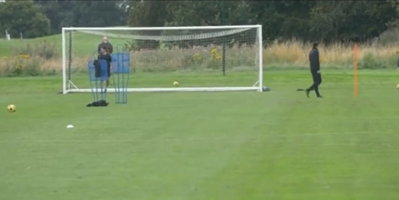 Thumbnail for article: Wie hebben we daar: verguisde Greenwood weer in training bij Manchester United