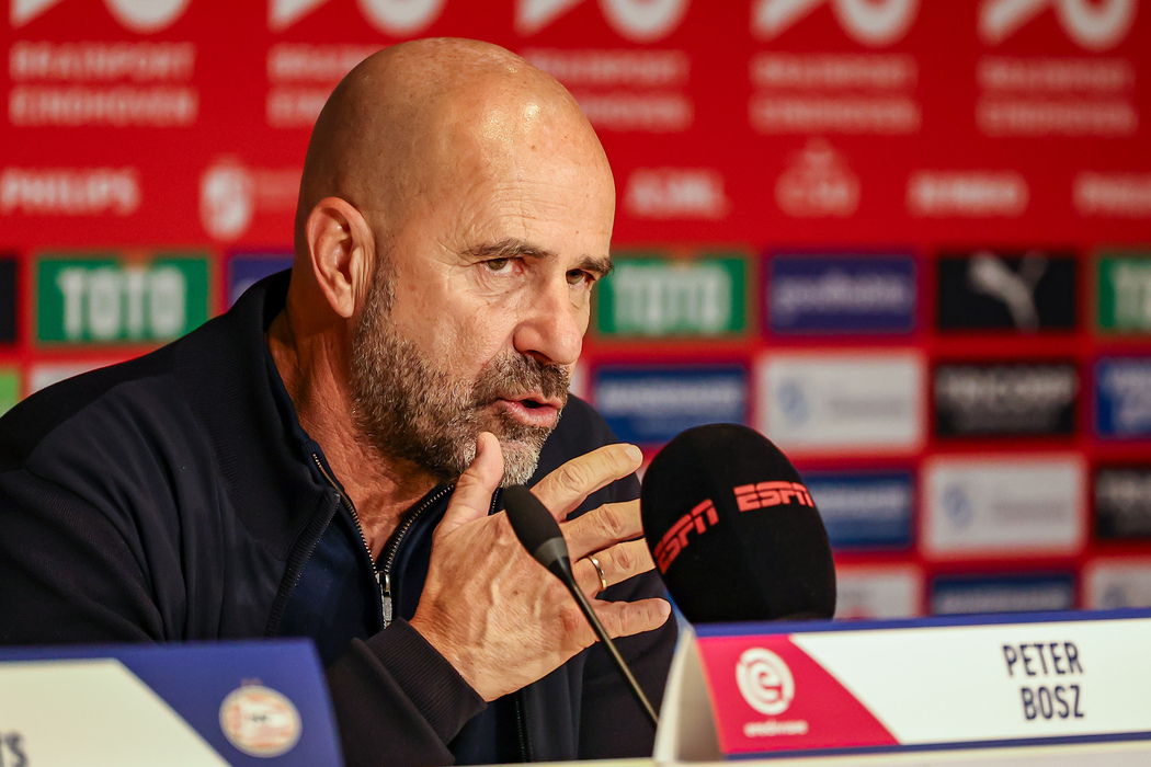 Thumbnail for article: Peter Bosz ziet voorspelling uitkomen: 'Wat dat betreft een topper'