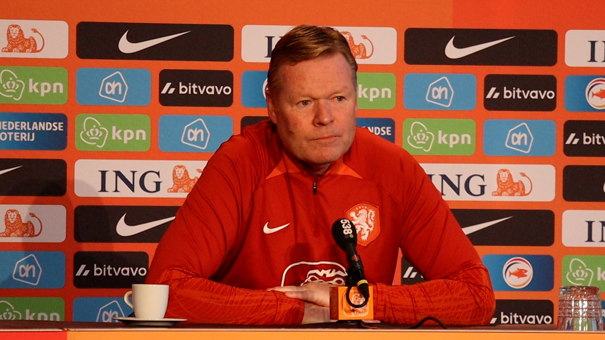 Thumbnail for article: Koeman bespreekt grote afwezige Oranje: 'Ik heb ook Feyenoord - AZ gezien...'