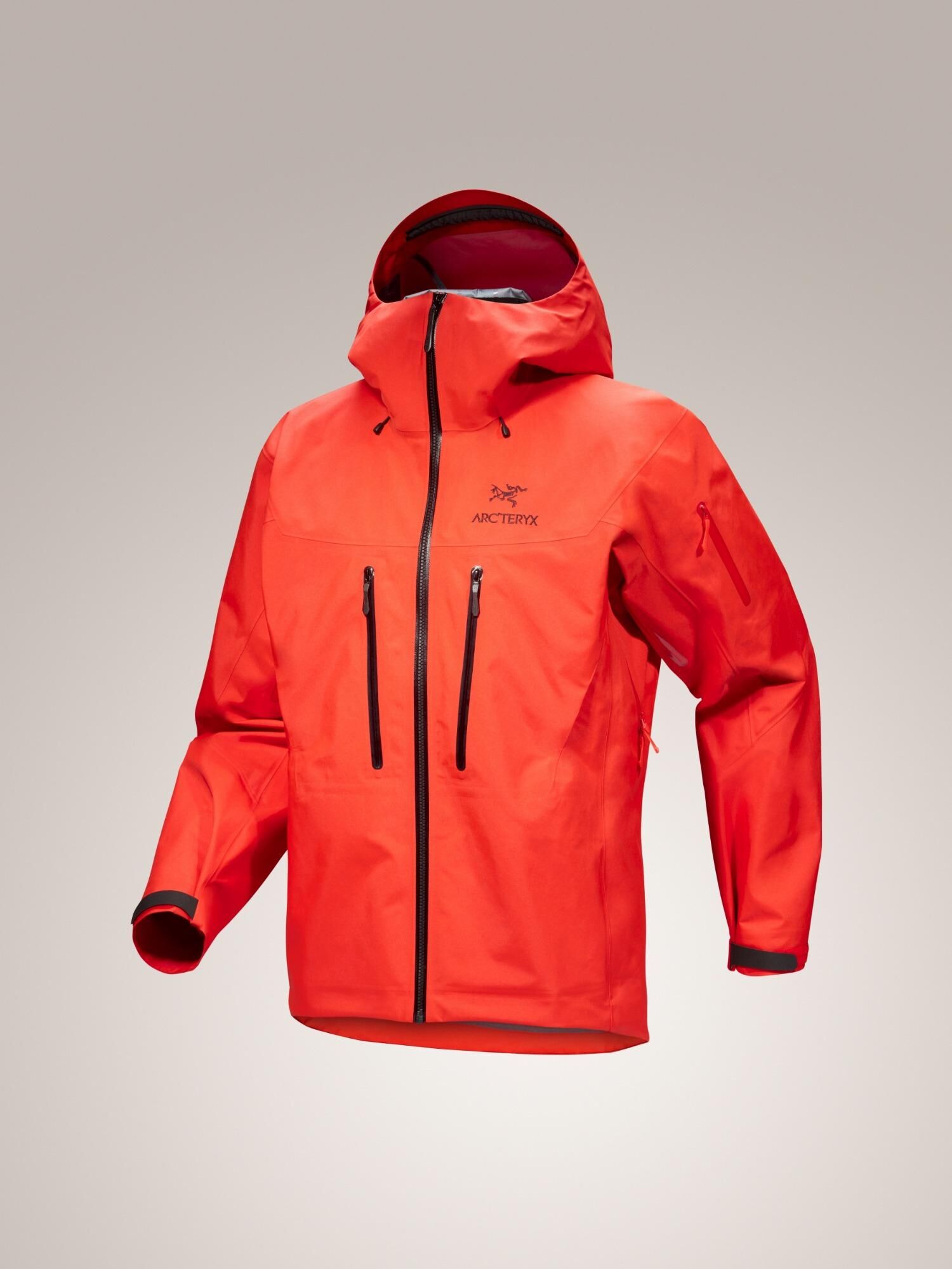 Arcteryx Alpha SV jacket M | Zwerfkei.nl