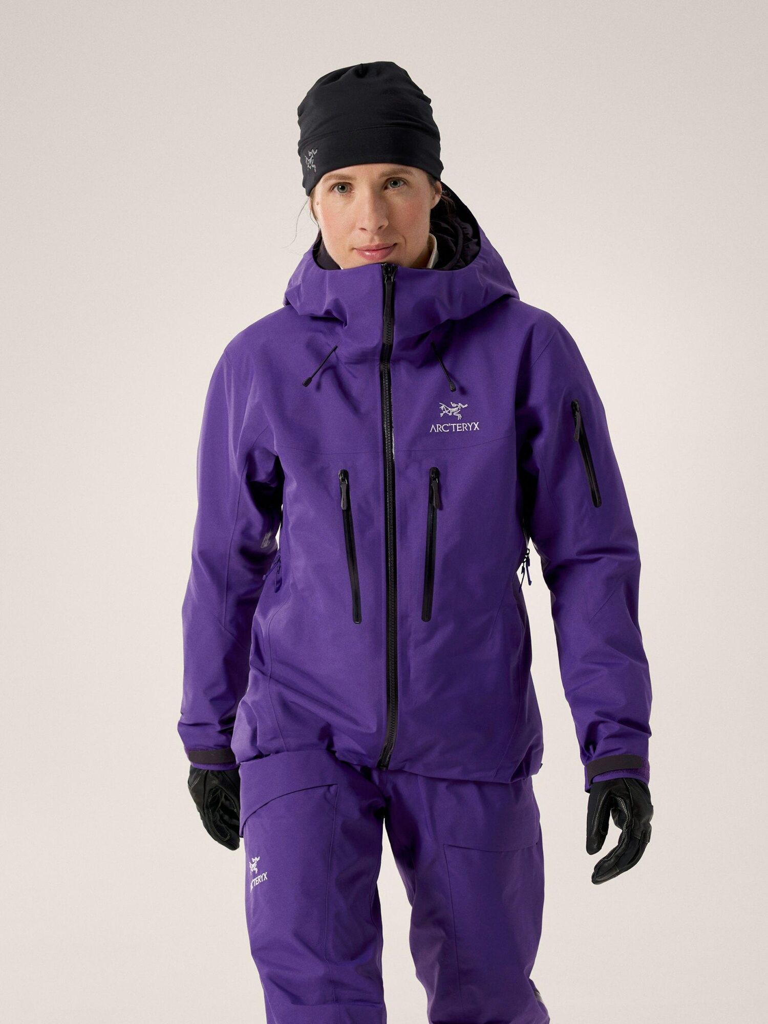 18-arcteryx-alpha-sv-jacket-