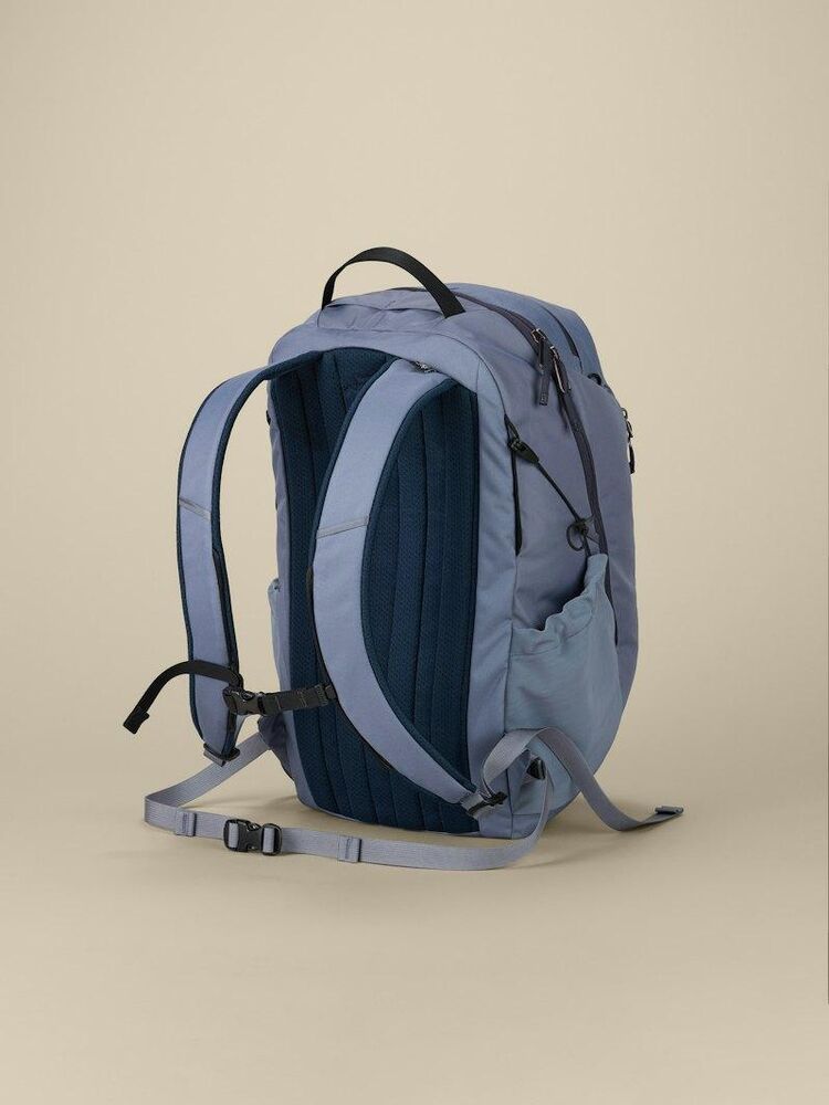 Stratus/black Sapphire klik voor vergroting