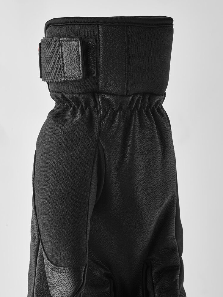 Black klik voor vergroting