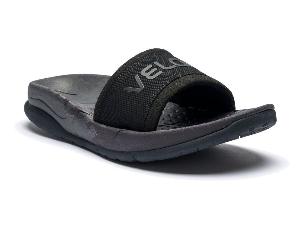 Black klik voor vergroting