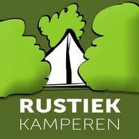 Rustiek Kamperen logo